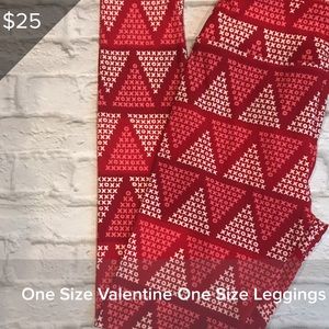 💕❤️LuLaRoe Valentine’s Leggings❤️💕